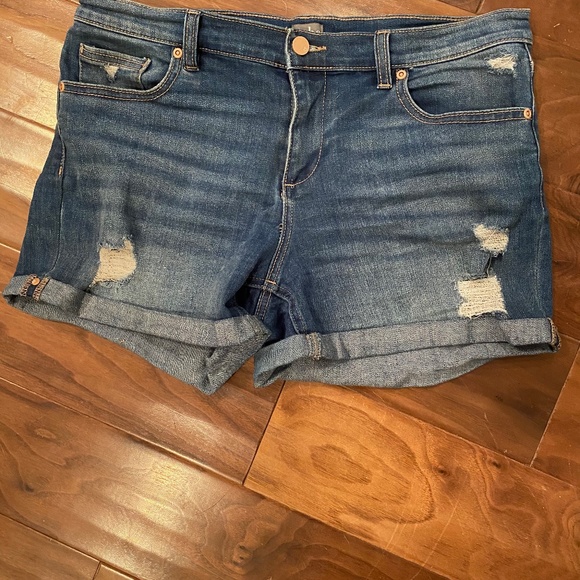 Denim shorts, flannel - Picture 3 of 3